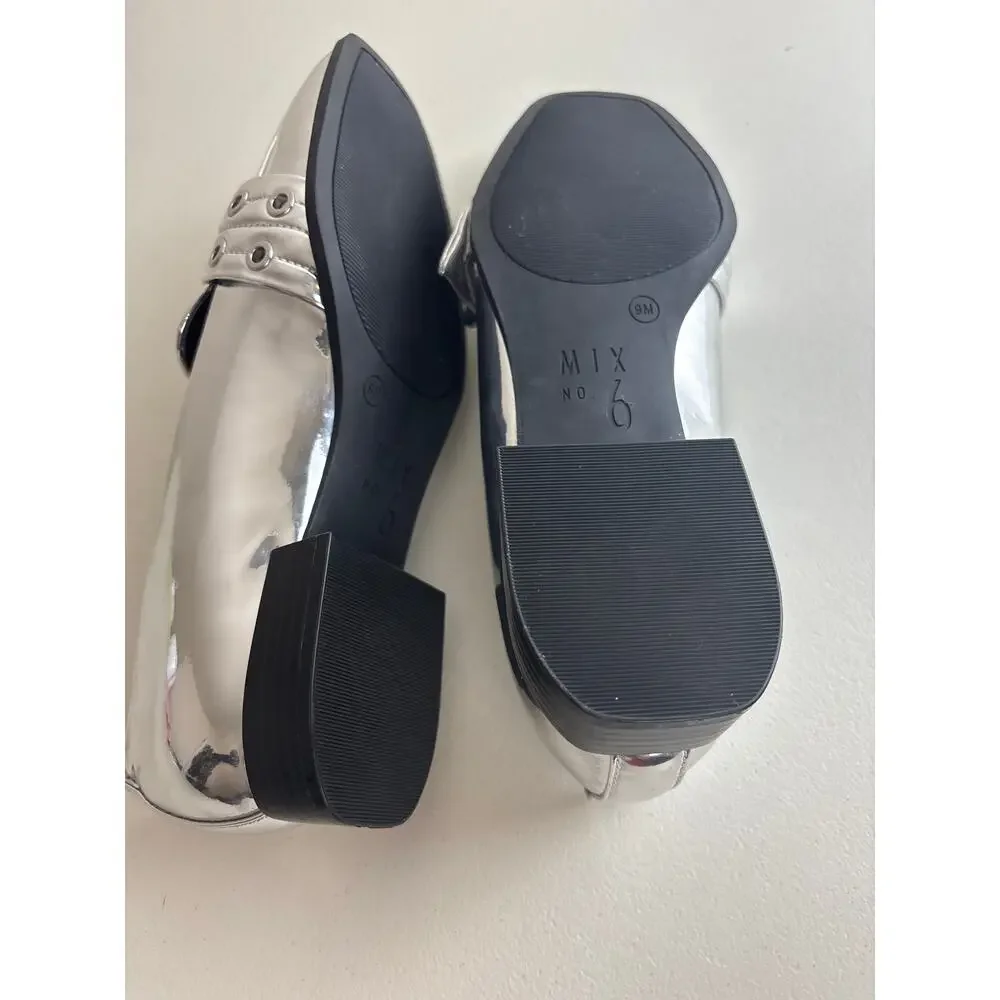 NWOT Mix No. 6 Piercie Silver Metallic Buckle Loafers Size 9 – Square Toe